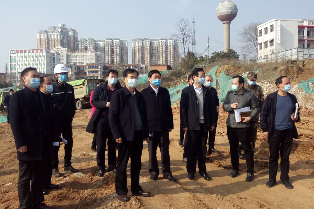 市政協(xié)主席孫同占調(diào)研火車站北廣場項目