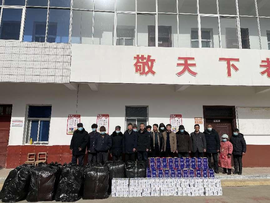 拳拳國企心，濃濃敬老情——信陽華信建投集團(tuán)赴竹竿鎮(zhèn)開展春節(jié)慰問活動